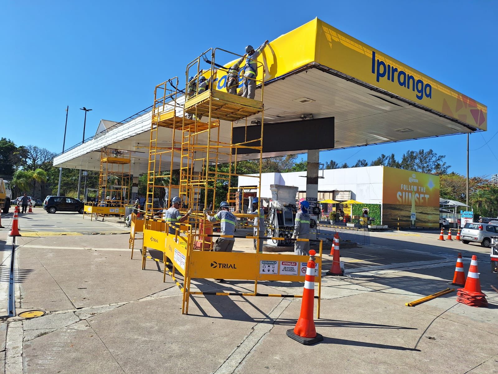 Grupo Trial participa da instalação da nova identidade visual dos Postos Ipiranga